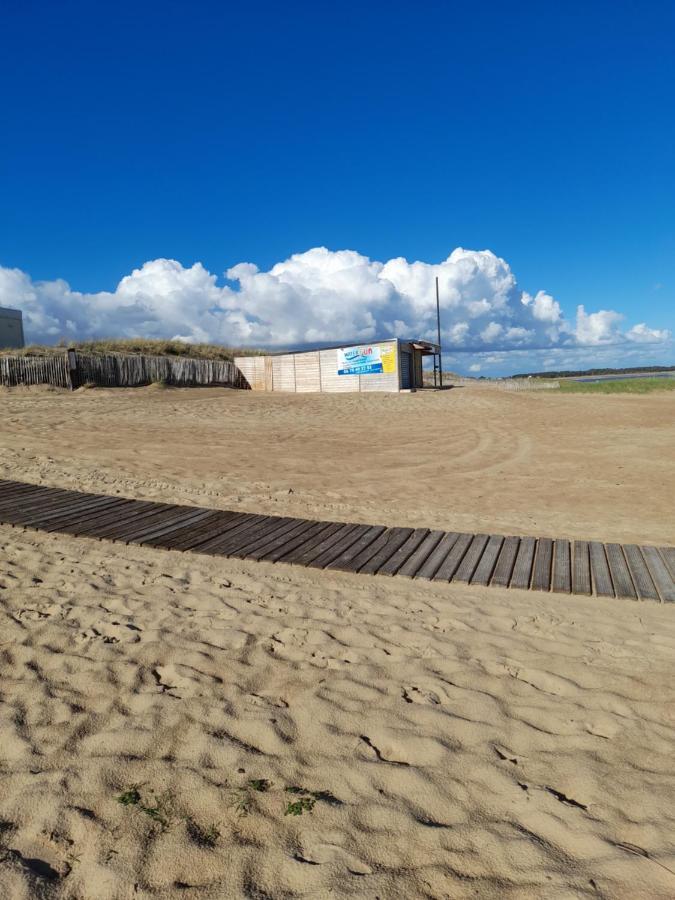 Maisonnette A Deux Pas De La Plage Dans Residence Calme ラ・トランシュ・シュル・メール エクステリア 写真