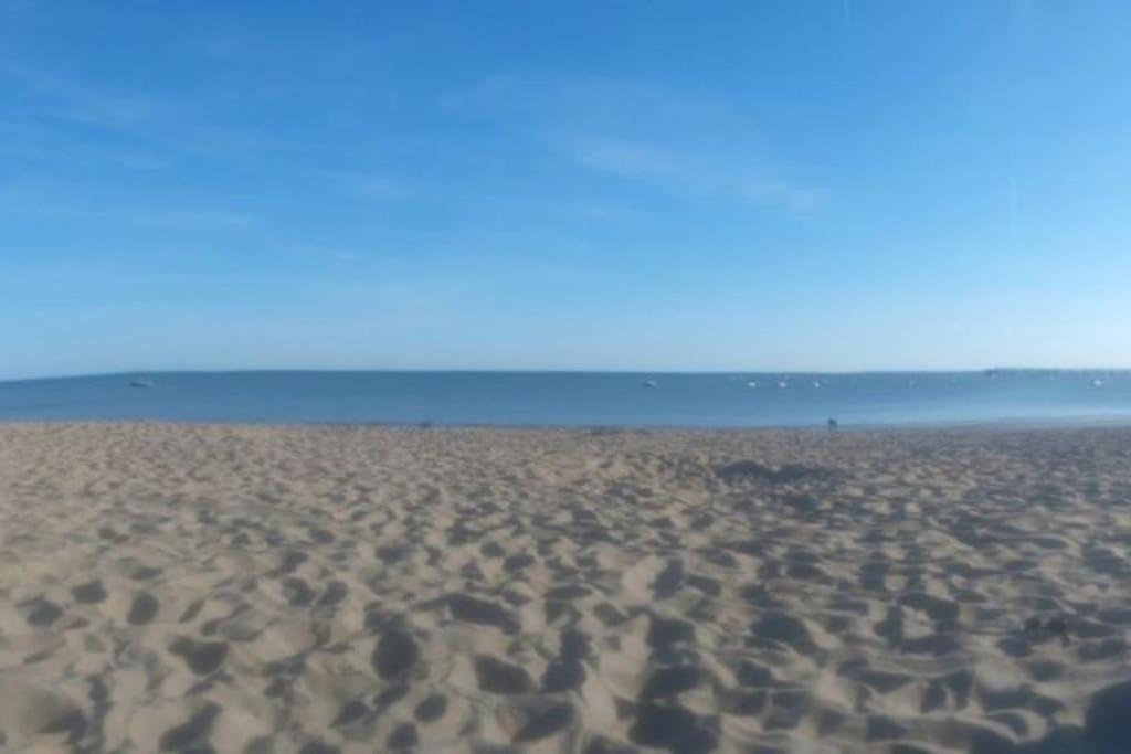 Maisonnette A Deux Pas De La Plage Dans Residence Calme ラ・トランシュ・シュル・メール エクステリア 写真
