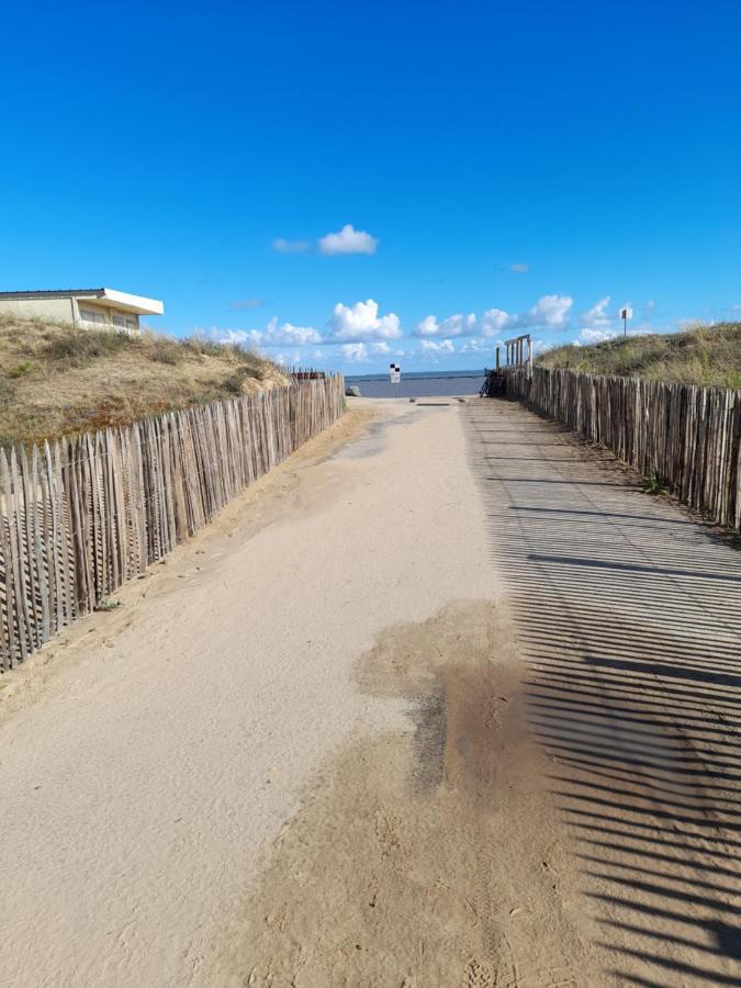Maisonnette A Deux Pas De La Plage Dans Residence Calme ラ・トランシュ・シュル・メール エクステリア 写真