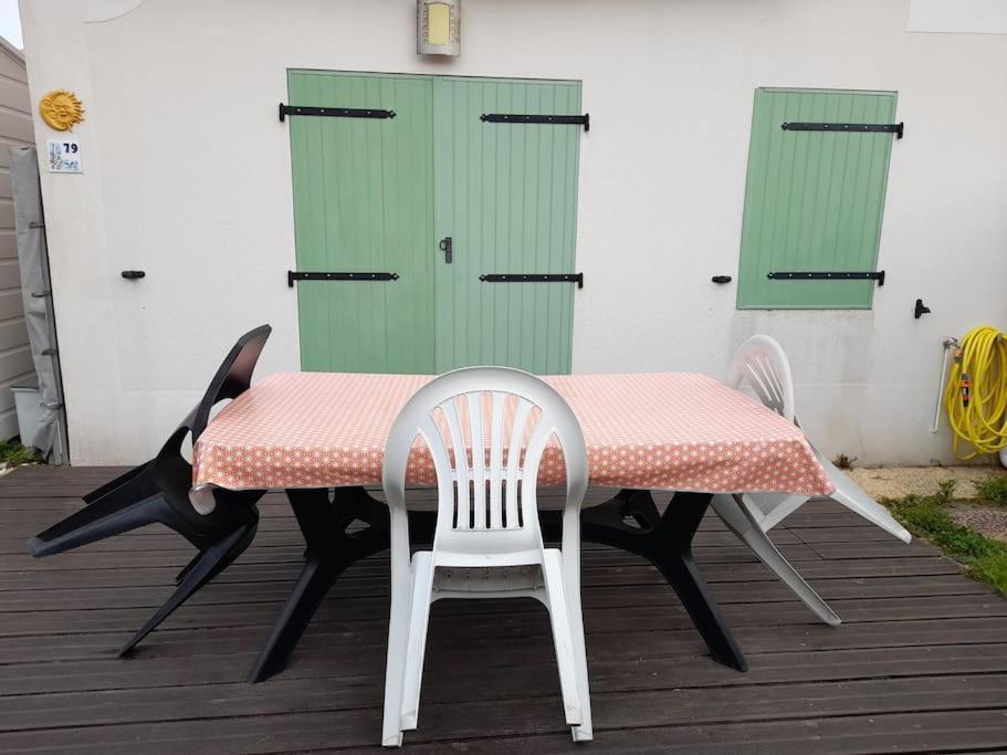 Maisonnette A Deux Pas De La Plage Dans Residence Calme ラ・トランシュ・シュル・メール エクステリア 写真